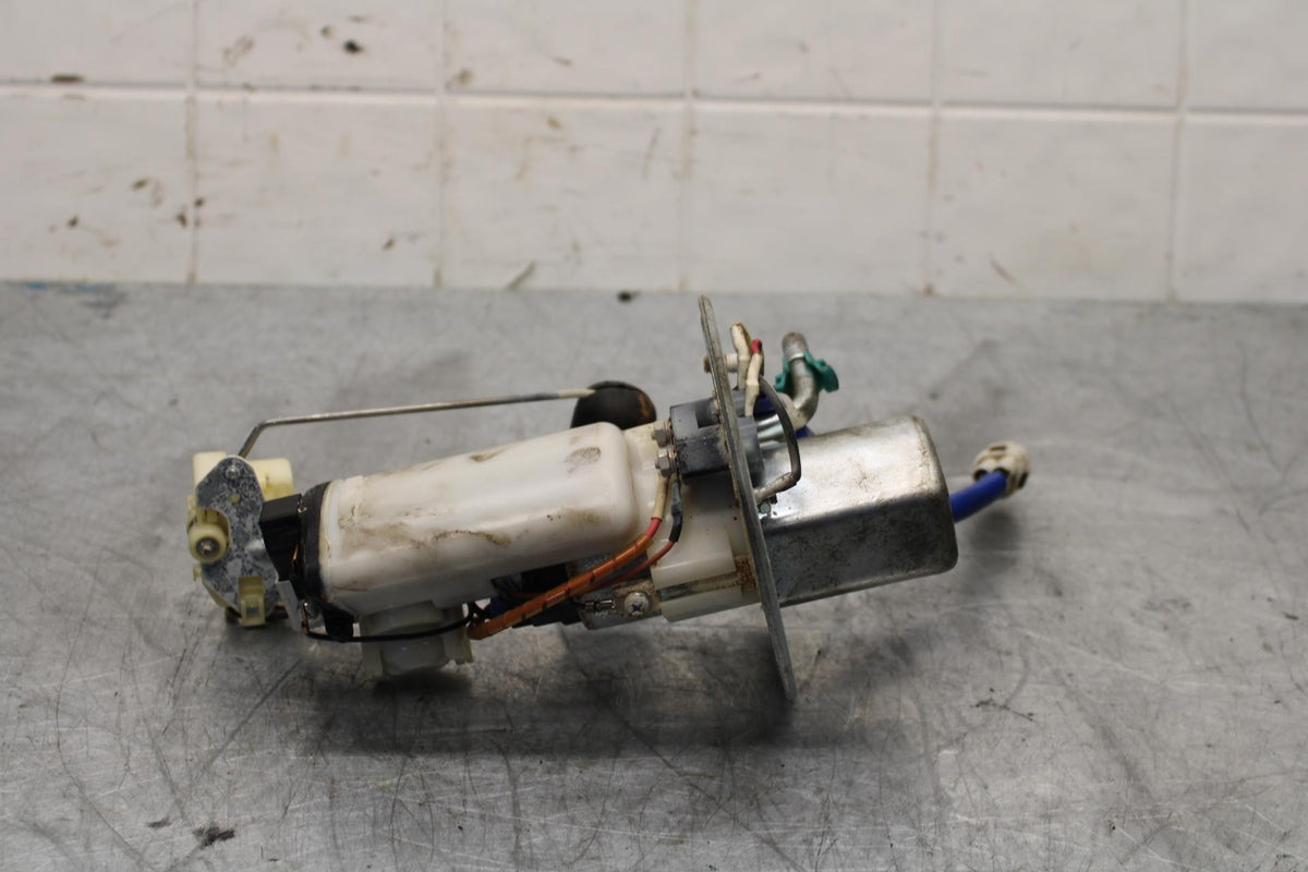 06-07 SUZUKI GSXR600 FUEL PUMP GAS PETROL SENDER UNIT BB447