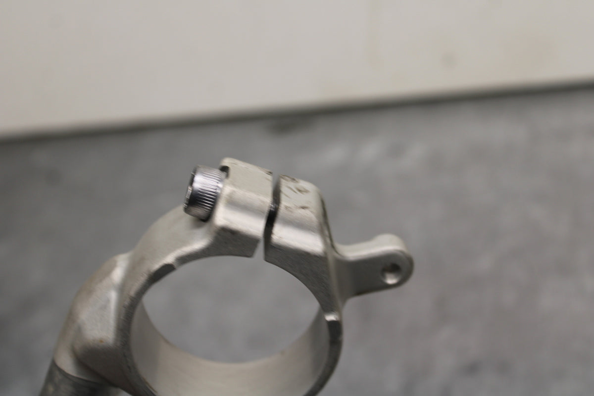 09-14 YAMAHA YZF R1 RIGHT CLIP ON HANDLEBAR BB119