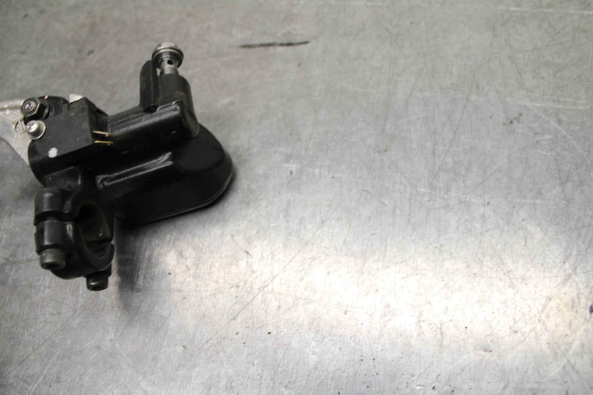 24 KAWASAKI NINJA 500 ABS FRONT BRAKE MASTER CYLINDER BB744