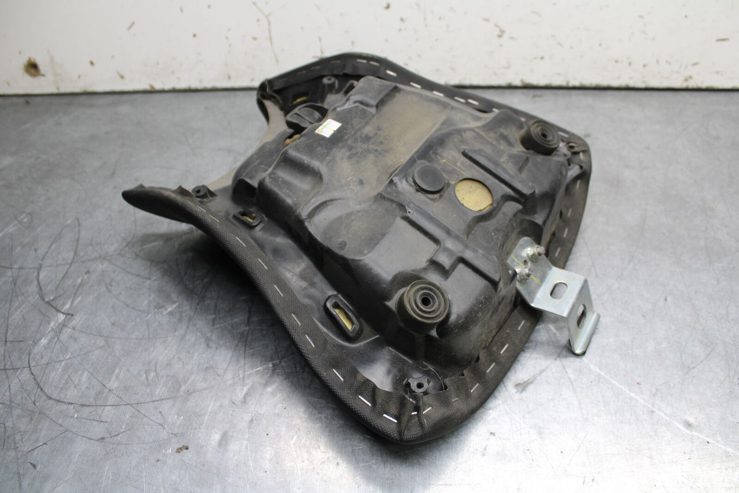 12-17 KAWASAKI ER-6N Z650 FRONT DRIVERS SEAT PAD SADDLE PILLION BB709