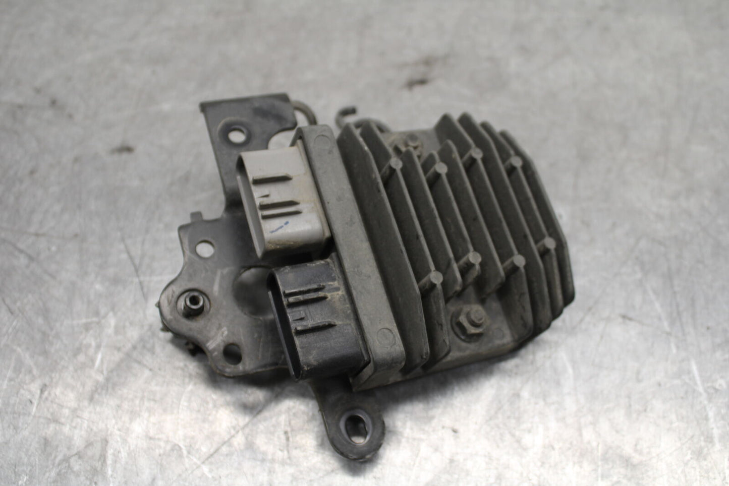 17-24 YAMAHA BOLT XVS950 RECTIFIER VOLTAGE REGULATOR BB729