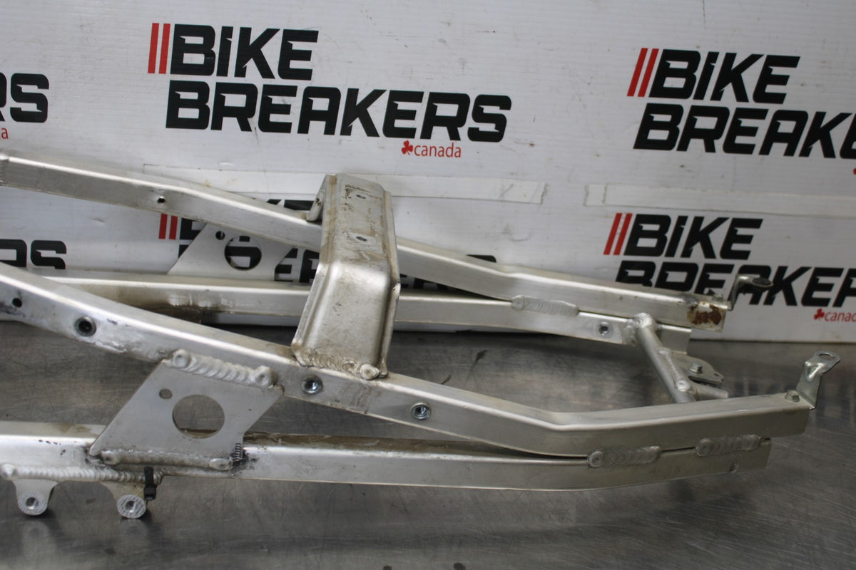 00-01 HONDA CBR929RR REAR SUBFRAME BACK SUB FRAME BB925