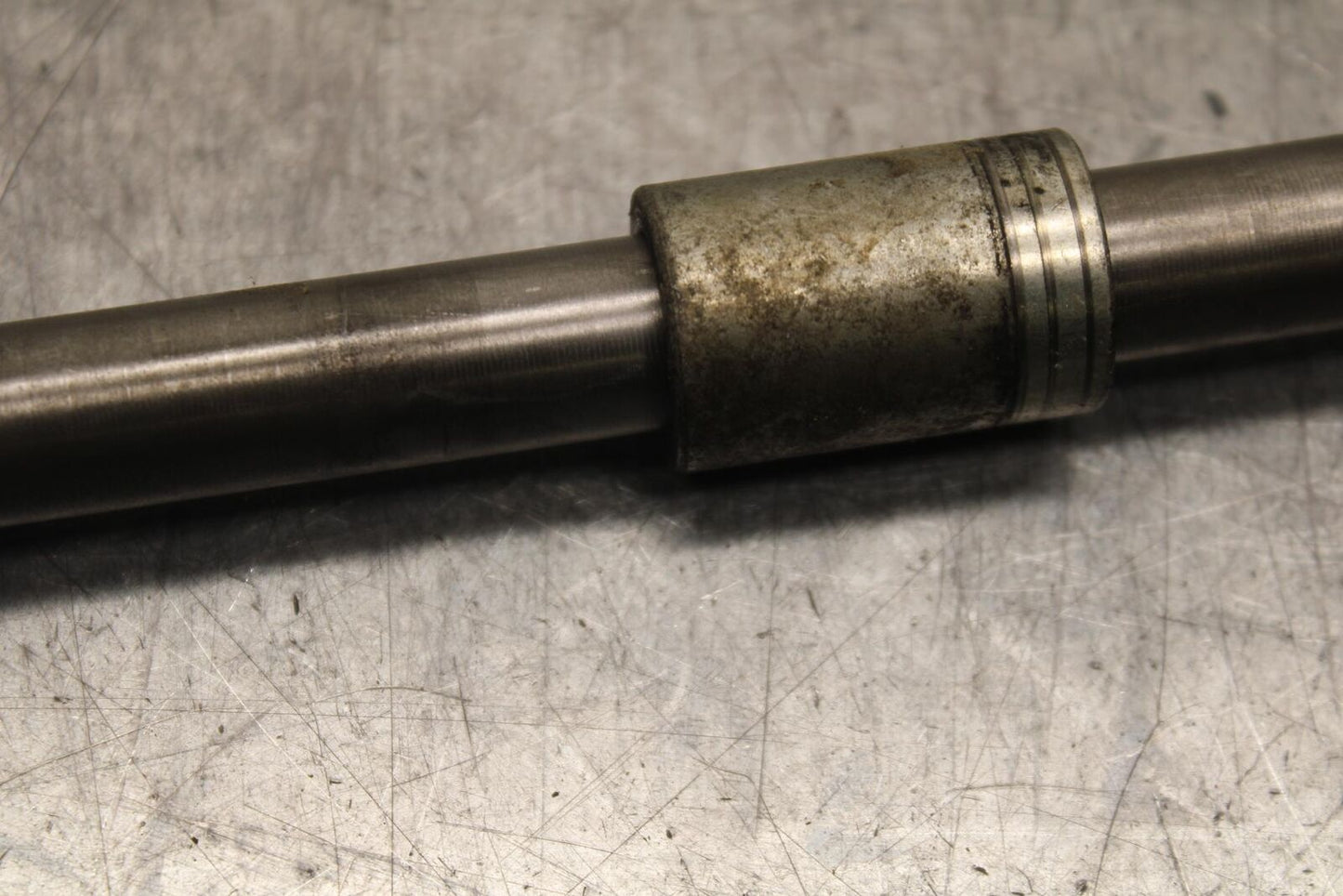 1985 Honda Shadow 500 VT500C FRONT WHEEL RIM AXLE PIVOT BOLT 44301-MF5-750 BB615