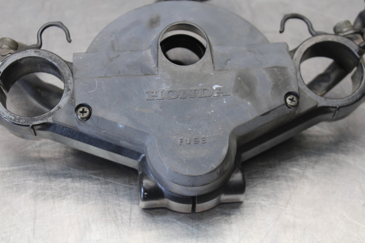 84 HONDA INTERCEPTOR 1000 VF1000F FORKS UPPER TRIPLE TREE CLAMP BB878