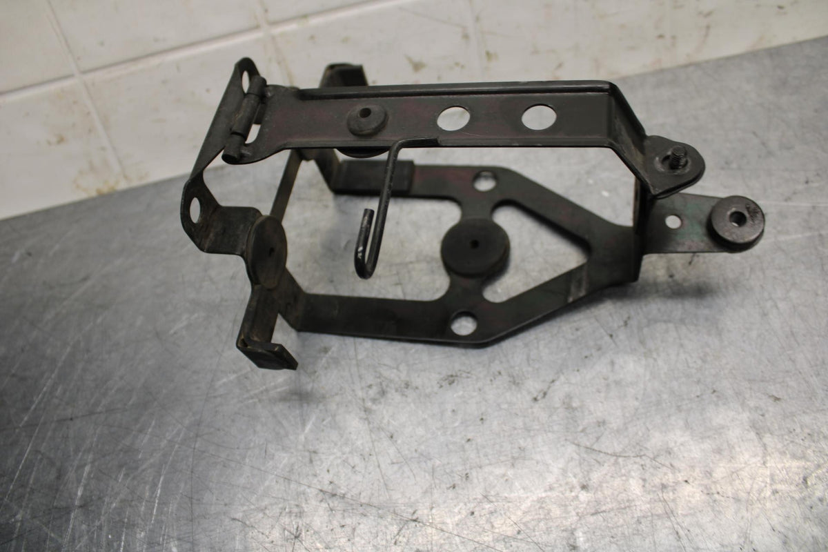2001 Honda ST1100 BATTERY BOX  CLAMP STRAP BB77