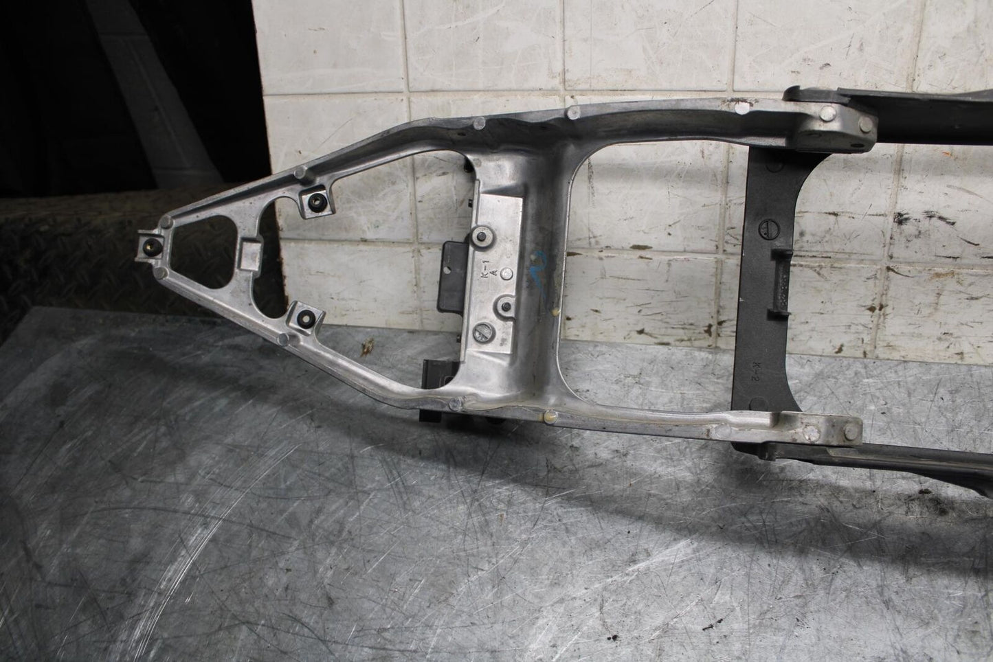 2009 Kawasaki Ninja ZX6R ZX600R REAR SUBFRAME BACK SUB FRAME 32160-0399 BB538