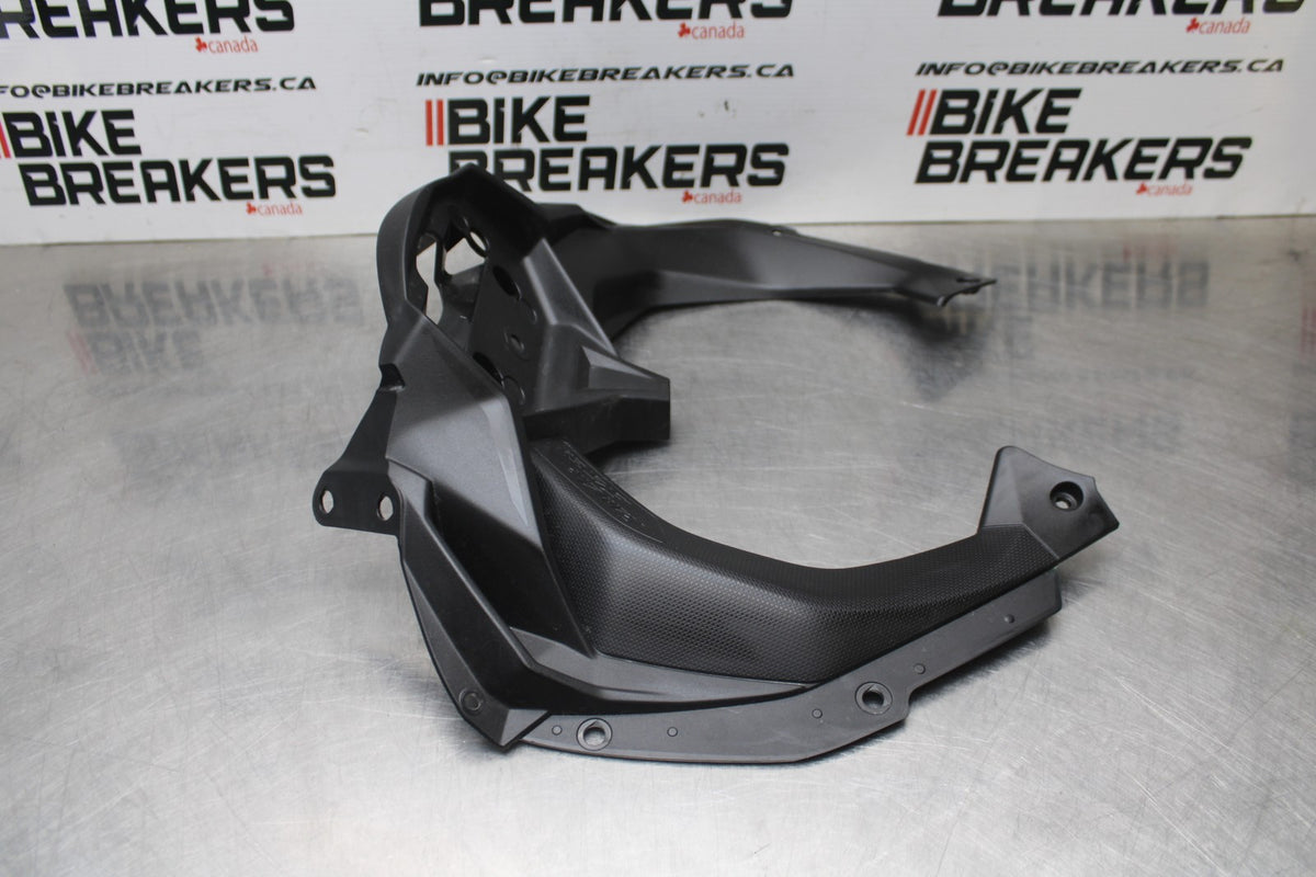 24-25 KAWASAKI NINJA ZX4R FRONT UPPER INNER FAIRING COWL SHROUD BB827
