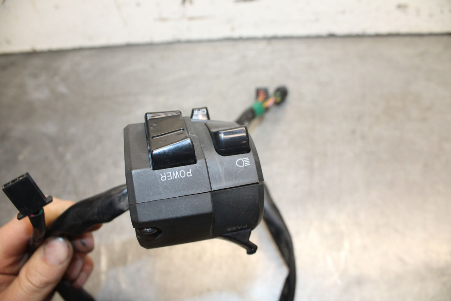 13-18 KAWASAKI NINJA ZX6R LEFT CLIP ON HANDLE HORN SIGNALS SWITCH BB666