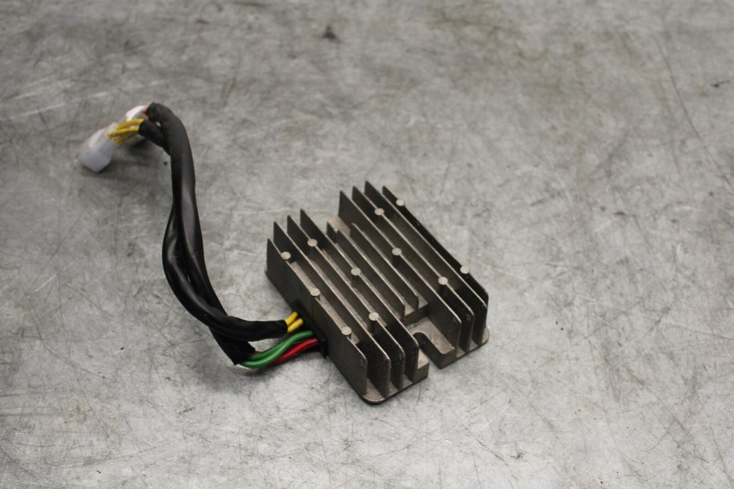 06-07 SUZUKI GSXR750 RECTIFIER VOLTAGE REGULATOR 32800-21H00  BB543