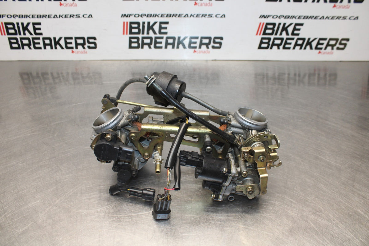 03 SUZUKI SV650 MAIN FUEL INJECTORS / THROTTLE BODIES BB846