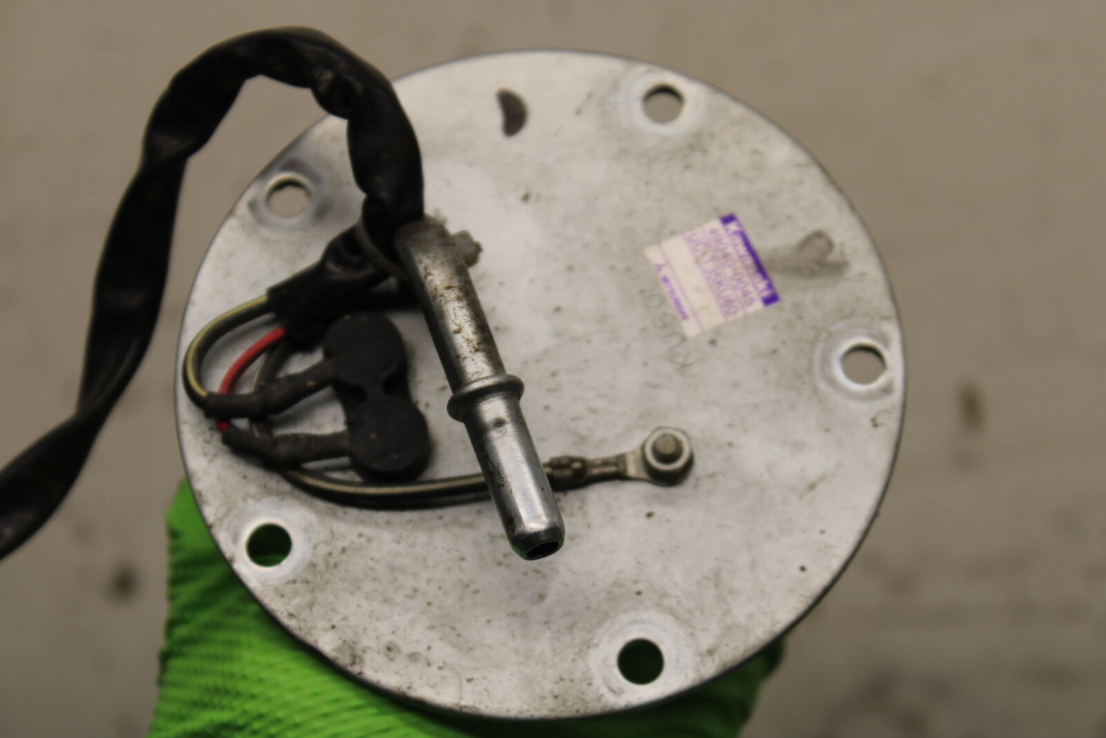 12-13 KAWASAKI Z1000 FUEL PUMP GAS PETROL SENDER UNIT BB743