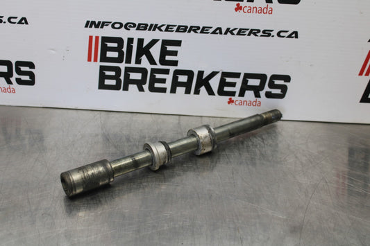 05 TRIUMPH ROCKET III FRONT WHEEL RIM AXLE PIVOT BOLT BB186