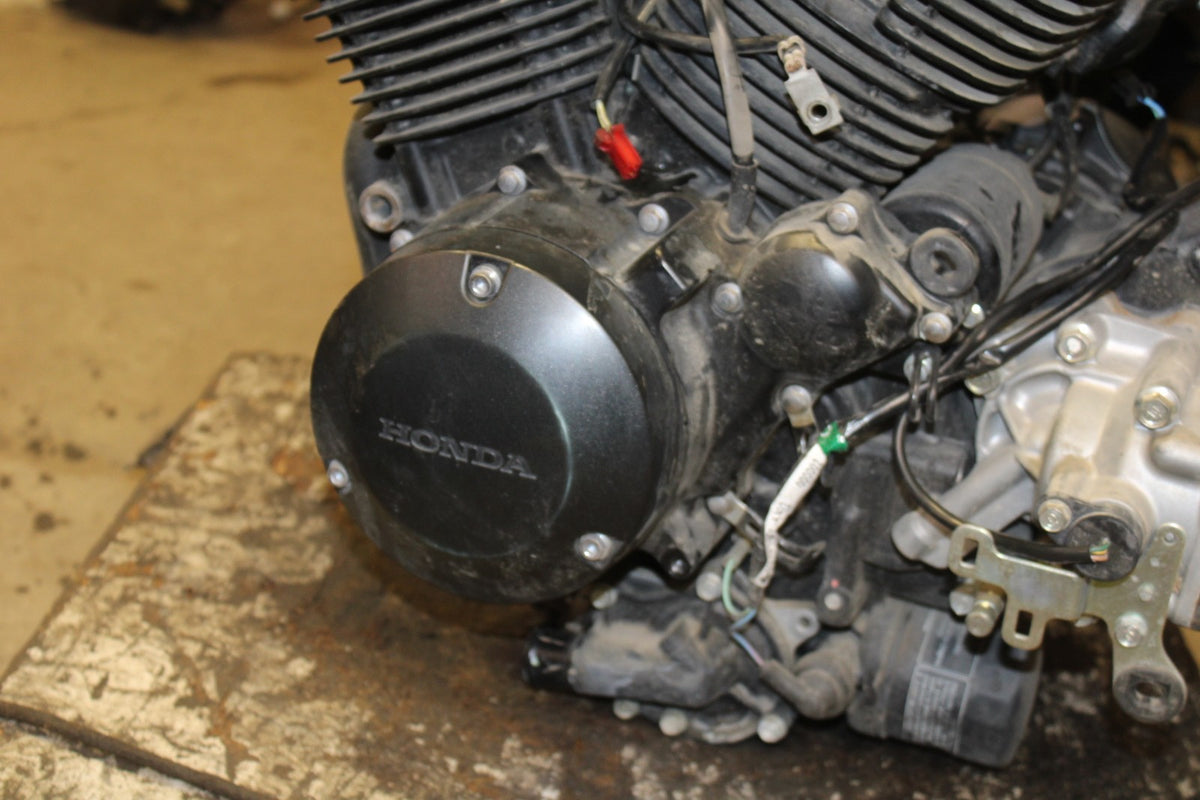 14 HONDA SHADOW 750 VT750C2B 10,619KM!! ENGINE MOTOR BB867