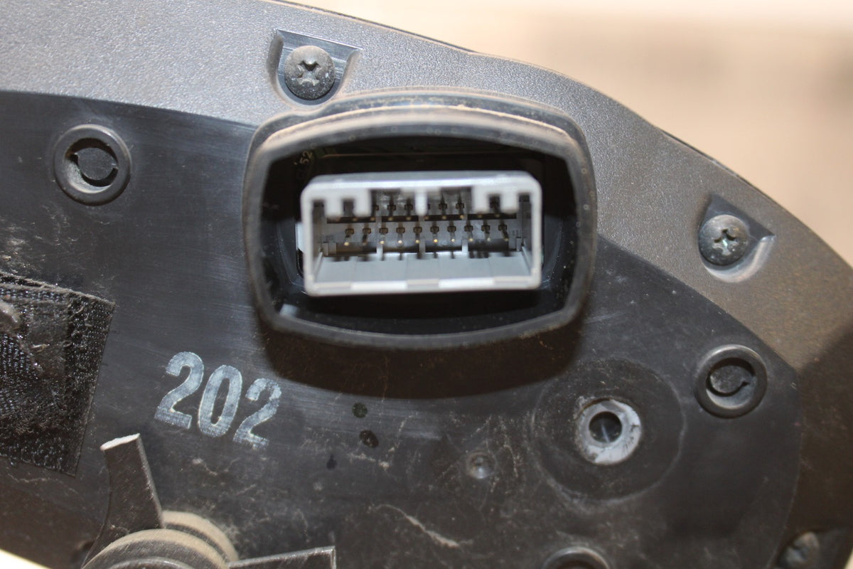 07-08 KAWASAKI NINJA ZX6R SPEEDO TACH GAUGES DISPLAY CLUSTER SPEEDOMETER BB175