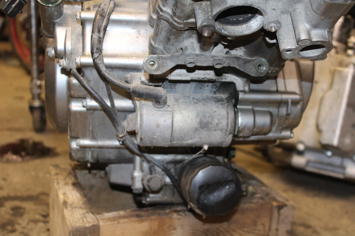 06 SUZUKI SV650S ENGINE MOTOR BB783