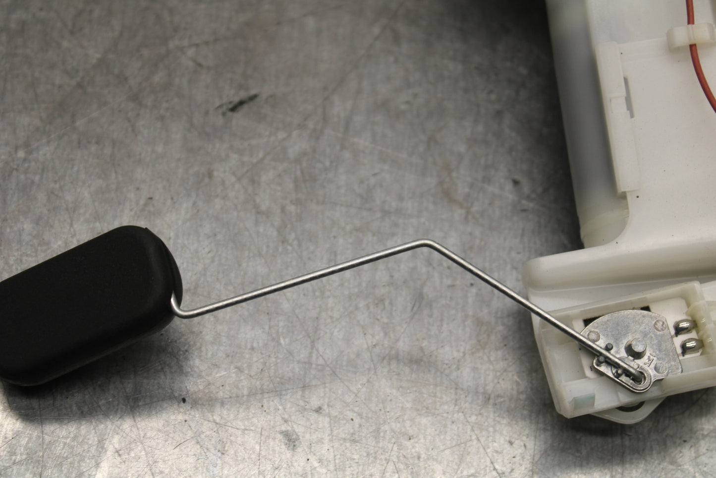 18-24 KAWASAKI NINJA 650 FUEL PUMP GAS PETROL SENDER UNIT BB725