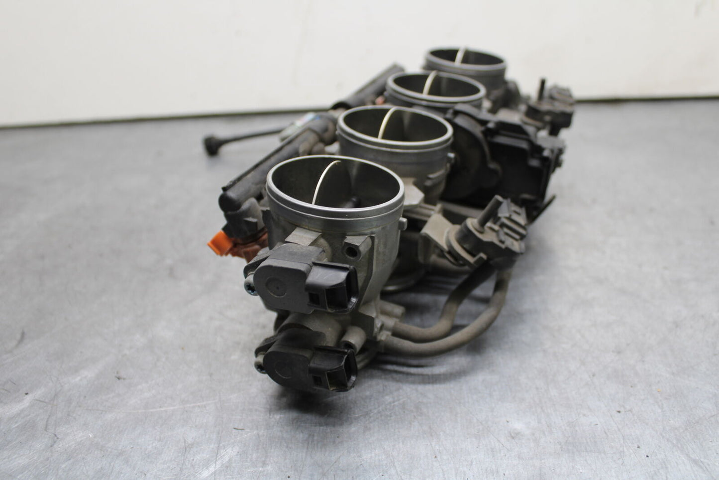 13-18 KAWASAKI NINJA ZX6R MAIN FUEL INJECTORS / THROTTLE BODIES BB118