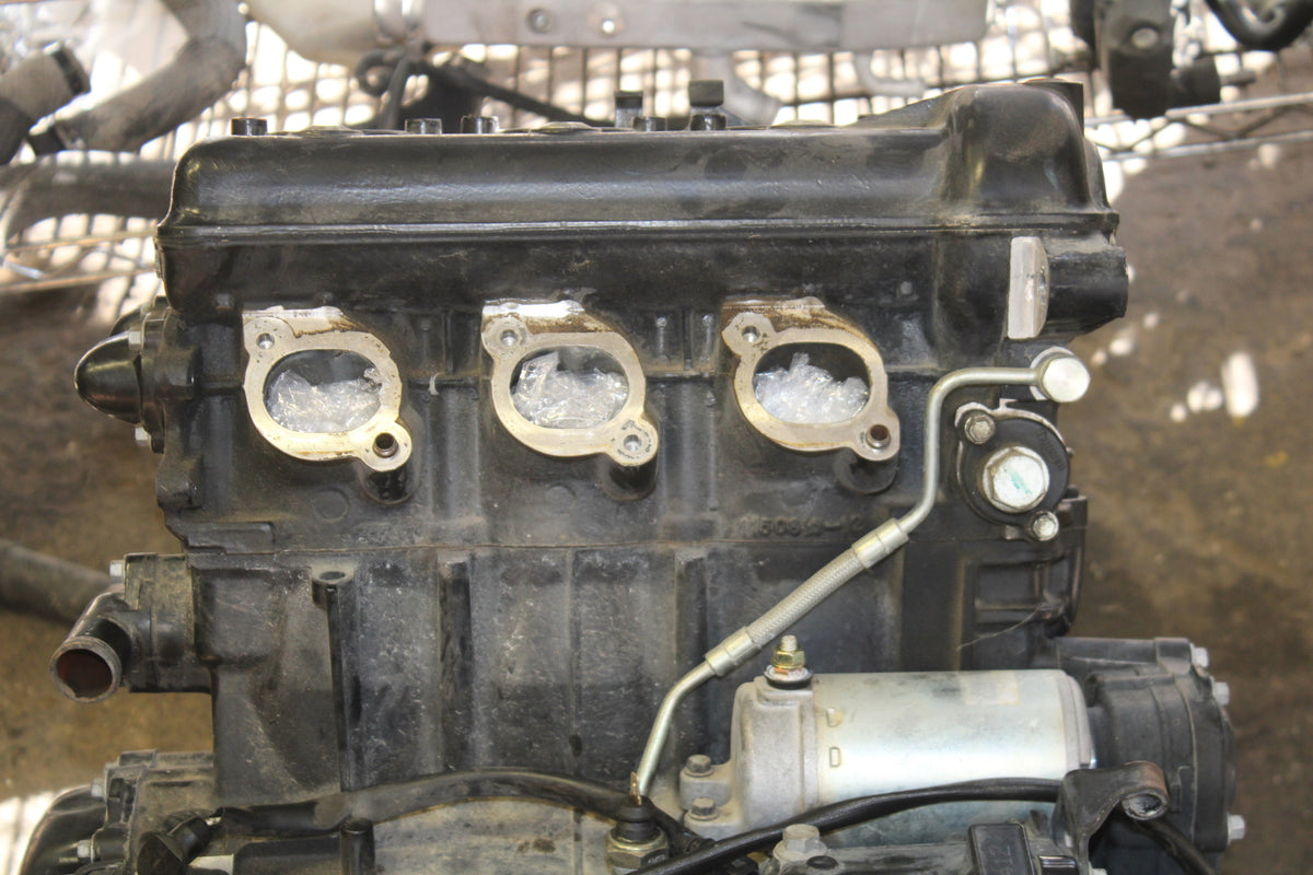 01-06 TRIUMPH TIGER 955I ENGINE MOTOR BB693