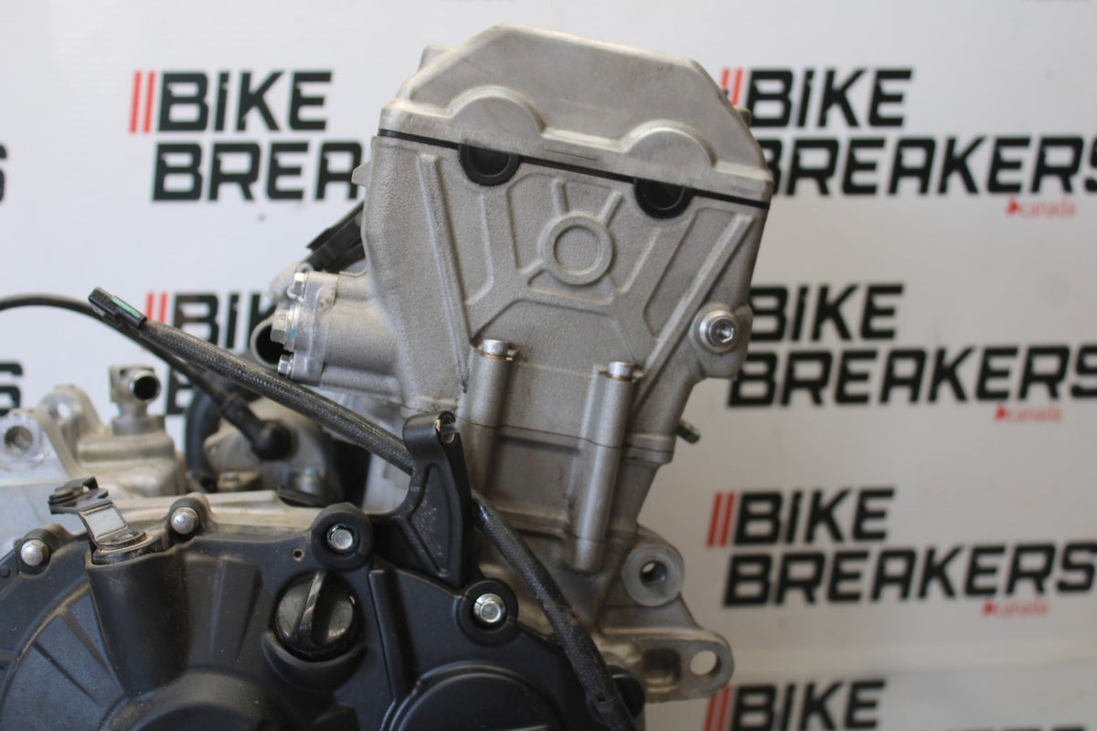 23-26 KAWASAKI NINJA ZX4RR ENGINE MOTOR BB898