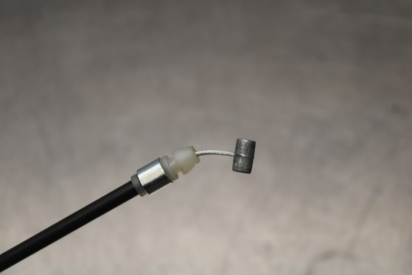 24-25 KAWASAKI NINJA ZX4R REAR PASSENGER SEAT LATCH LOCK ASSEMBLY BB610