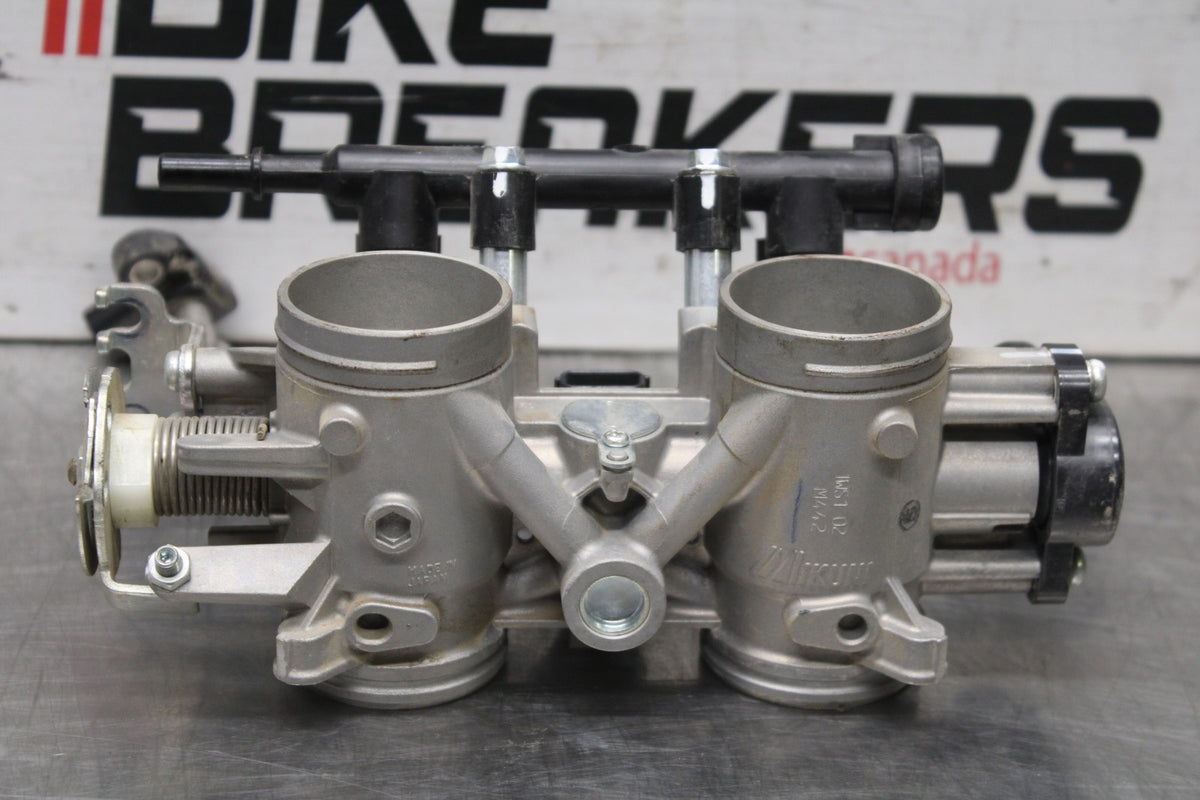 22-25 YAMAHA YZF R7 MAIN FUEL INJECTORS / THROTTLE BODIES BB940