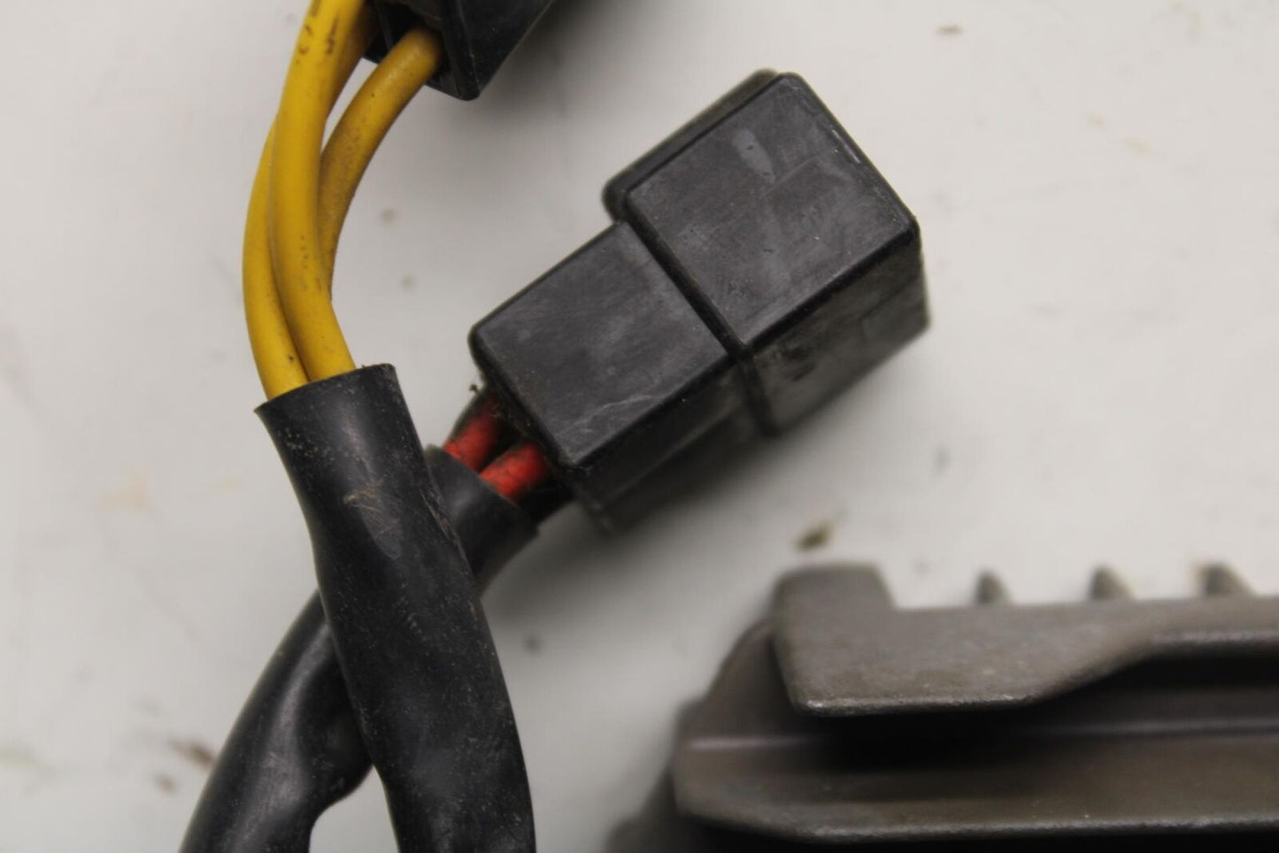 08-11 TRIUMPH SPEED TRIPLE RECTIFIER VOLTAGE REGULATOR BB102