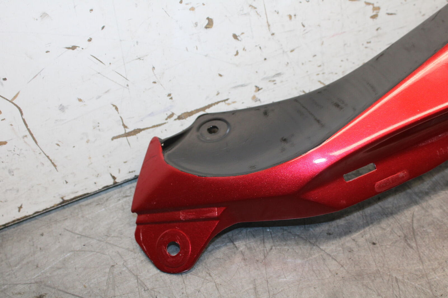 08-10 SUZUKI GSXR 600  RIGHT FRONT UPPER NOSE FAIRING COWL SHROUD BB101