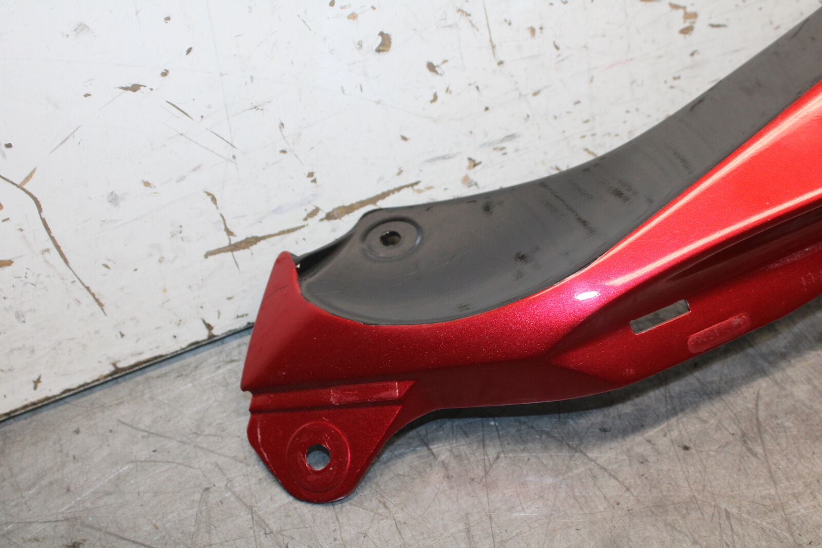 08-10 SUZUKI GSXR 600  RIGHT FRONT UPPER NOSE FAIRING COWL SHROUD BB101