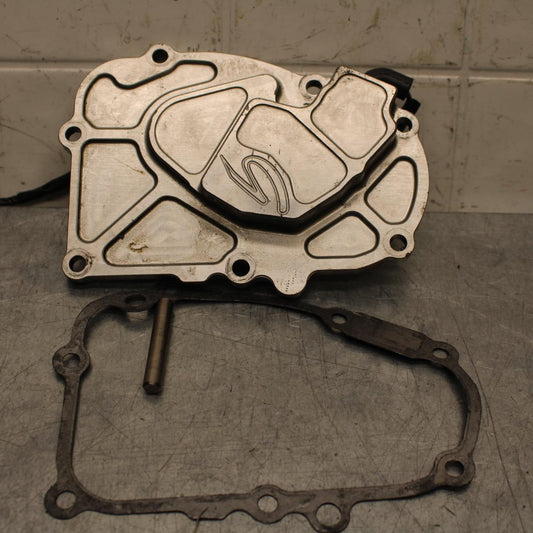 2007 Yamaha YZF R6S ENGINE OIL PUMP CASE COVER BB594