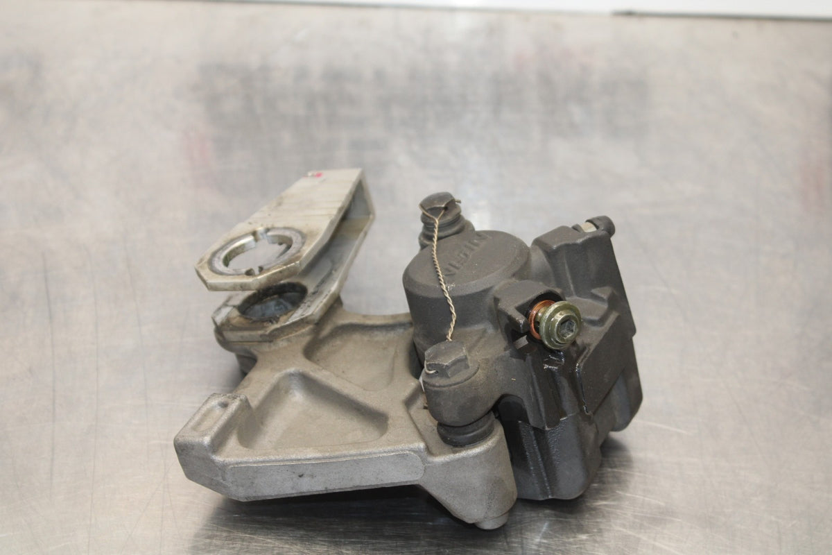 06-07 YAMAHA YZF R6 REAR BACK BRAKE CALIPER W MOUNT BRACKET BB763