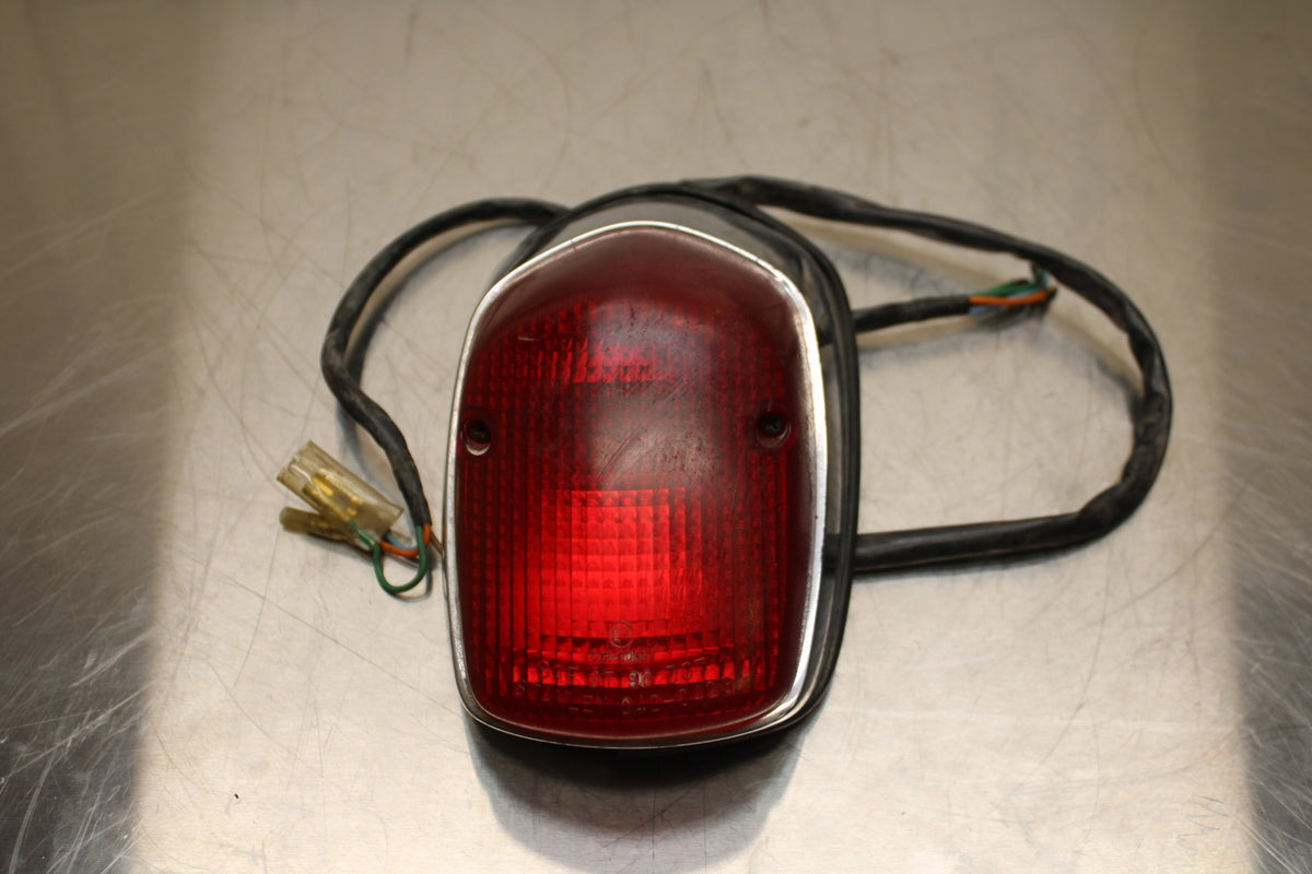 03-05 HONDA SHADOW CLASSIC 750 TAILLIGHT REAR TAIL BRAKE LIGHT BB139