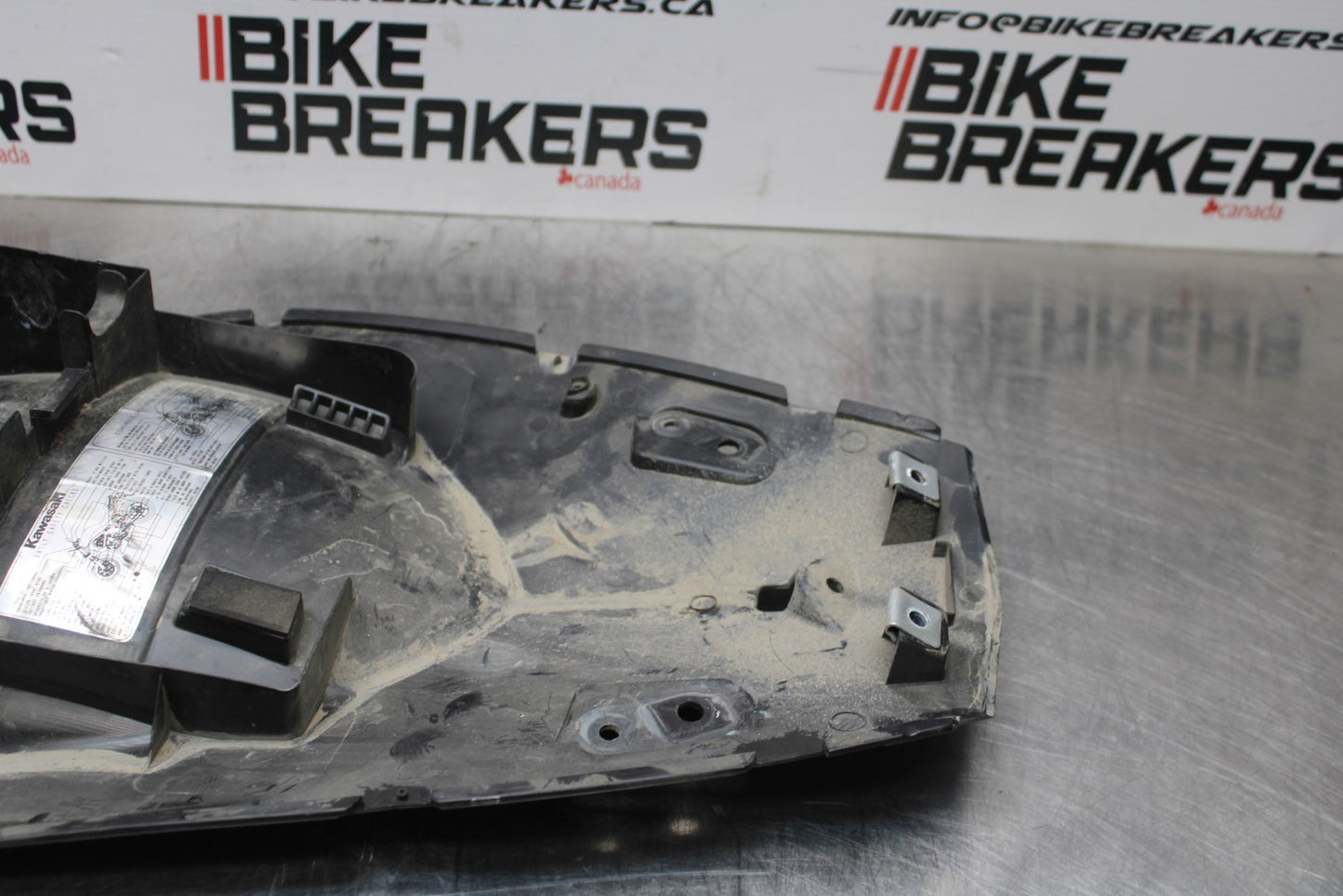 09-10 KAWASAKI ER-6N REAR BACK TAIL UNDERTAIL FAIRING COWL FENDER BB205