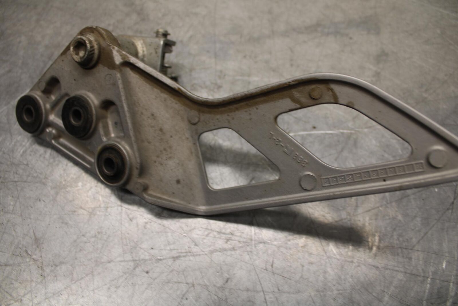 07-12 SUZUKI BANDIT GSF 650 F GSX650F LEFT REARSET REAR SET DRIVER FOOT PEG BB90