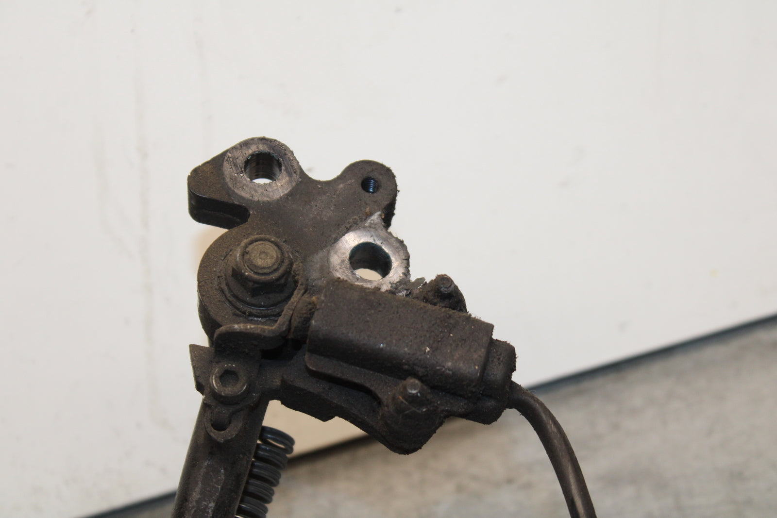 03-05 YAMAHA YZF R6  KICKSTAND SIDE KICK STAND BB751