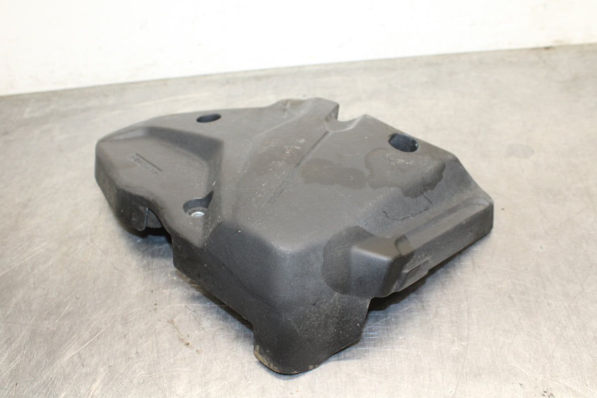 13-16 SUZUKI BANDIT 1250S ABS ENGINE SPROCKET COVER BB134