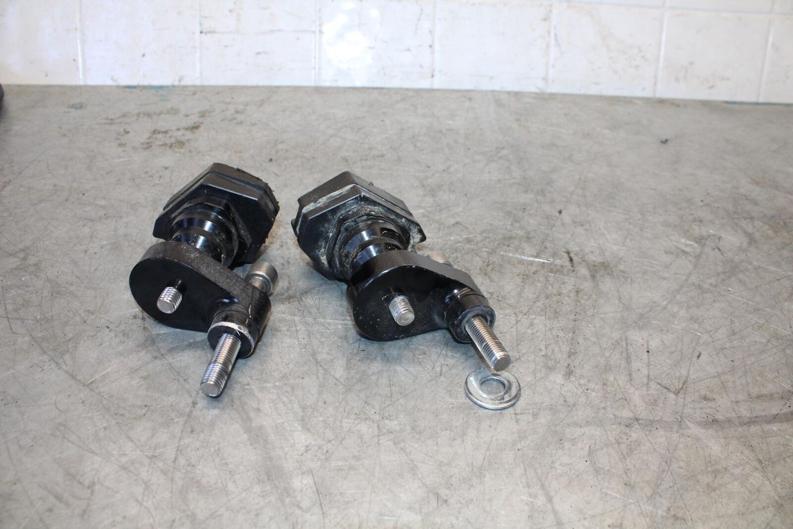 08-16 YAMAHA YZF R6 FRAME SLIDERS SET BB431