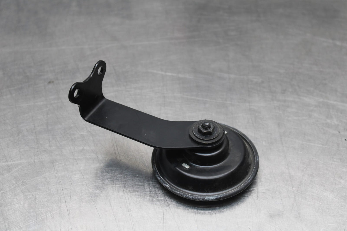 11-25 SUZUKI GSXR 600  HORN SIGNAL BB830