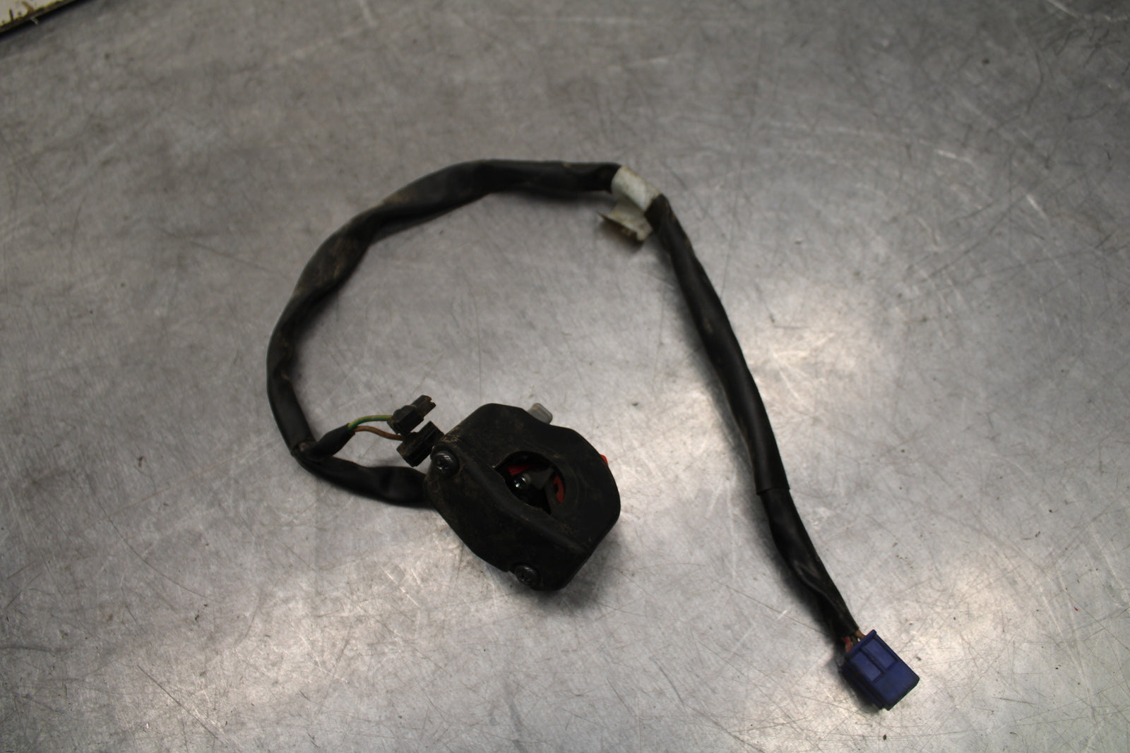 07-08 YAMAHA YZF R1 RIGHT CLIP ON HANDLE KILL OFF START SWITCH SWITCHES BB724