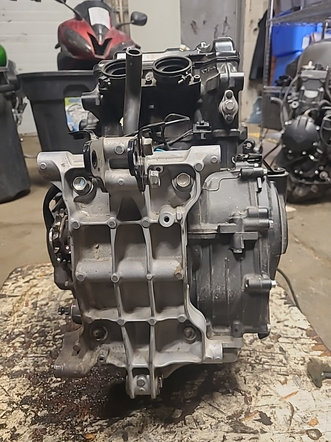 20 KAWASAKI Z400 ER400 ABS ENGINE MOTOR BB586