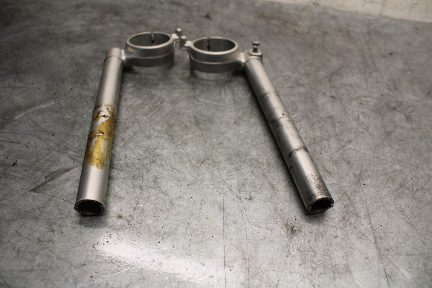 06-07 SUZUKI GSXR750 LEFT RIGHT CLIP ON  HANDLEBARS PAIR SET 56111-01H00  BB543