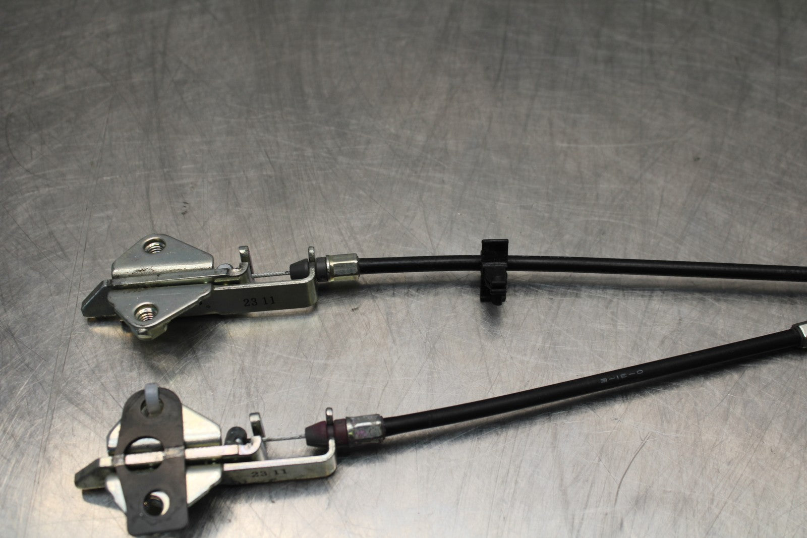 21-23 KAWASAKI NINJA ZX6R REAR PASSENGER SEAT LATCH LOCK ASSEMBLY BB179