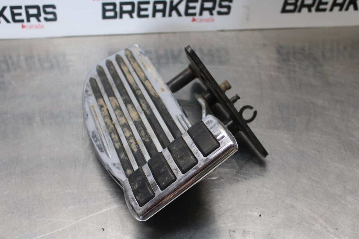 03-08 KAWASAKI VULCAN 1600 RIGHT FRONT FOOT REST PEG STEP BB196