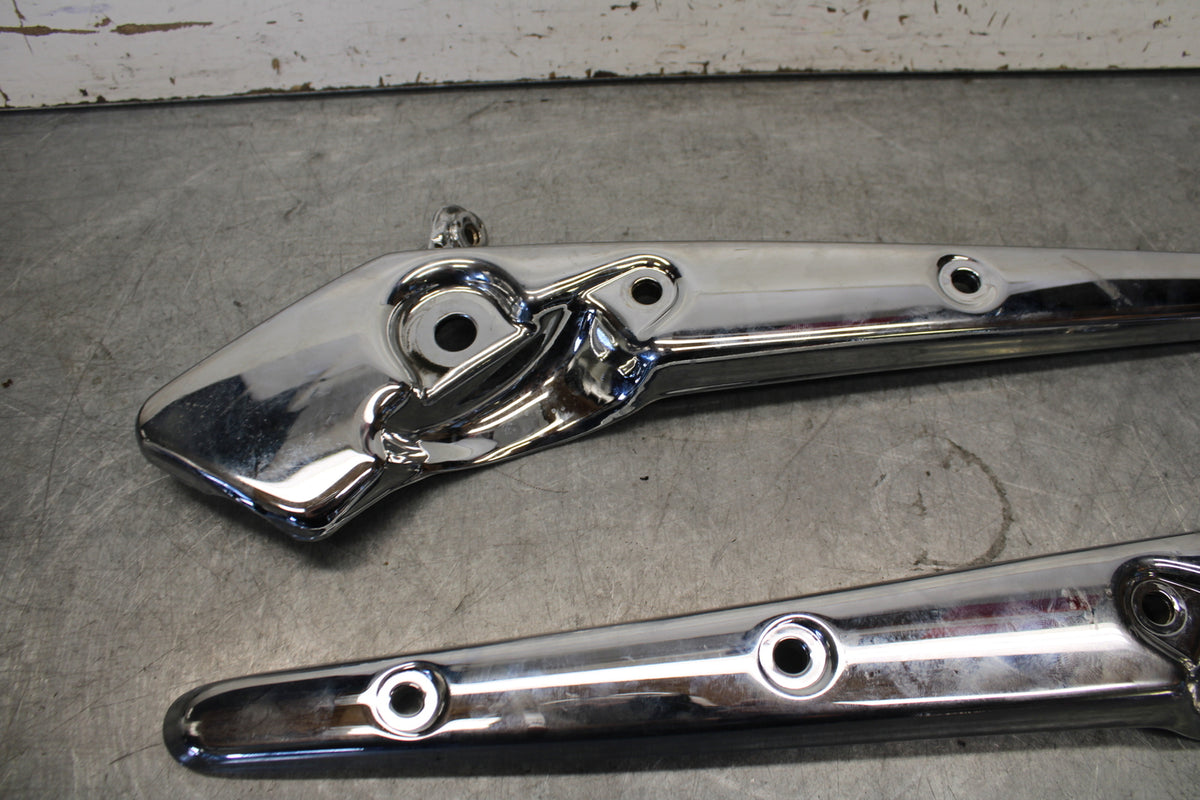 2008 Honda VTX1300C REAR BACK FENDER SUPPORT FRAME SUBFRAME bb673