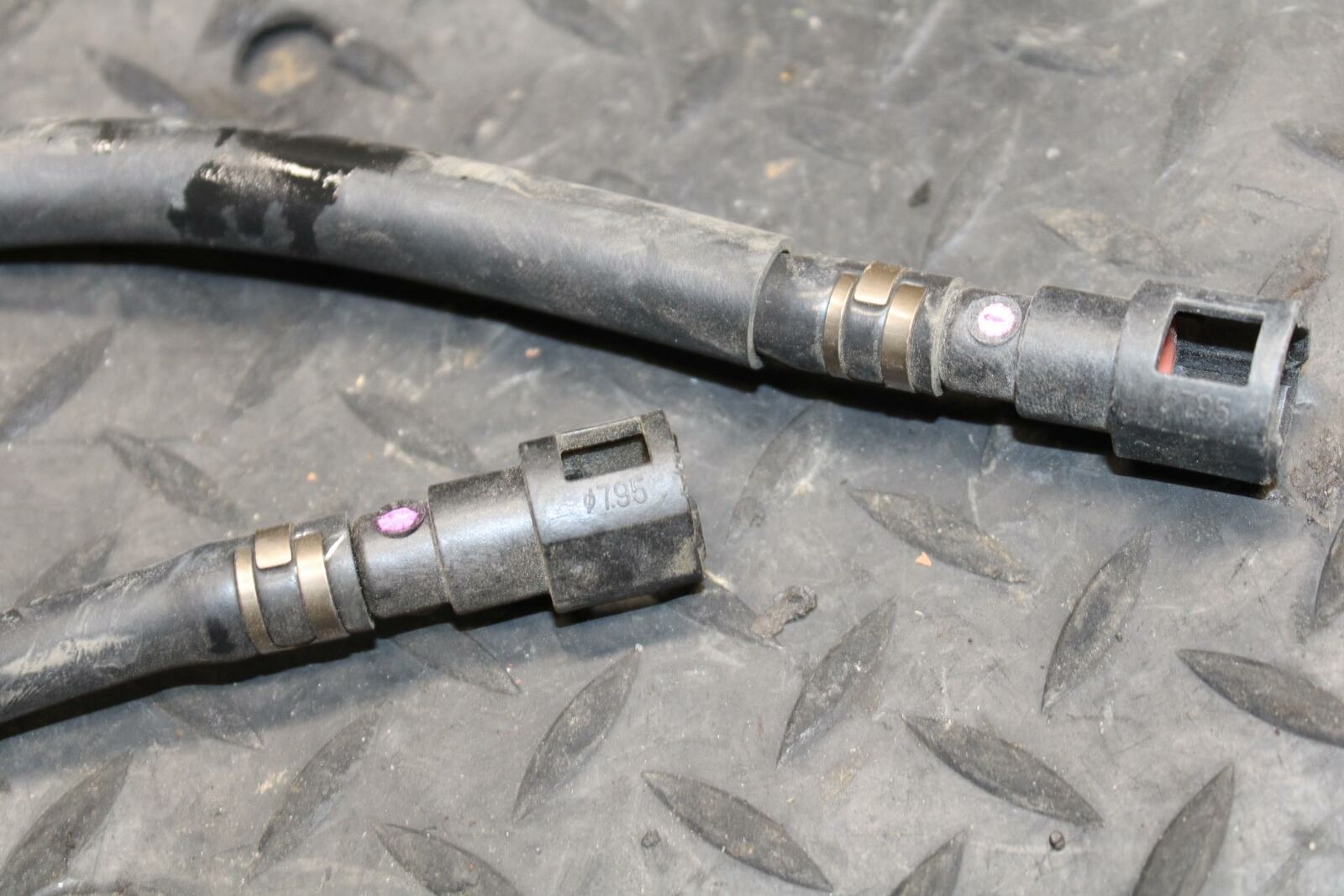 10-11 HONDA CBR1000RR FUEL HOSE GAS LINE TUBE PIPE BB228