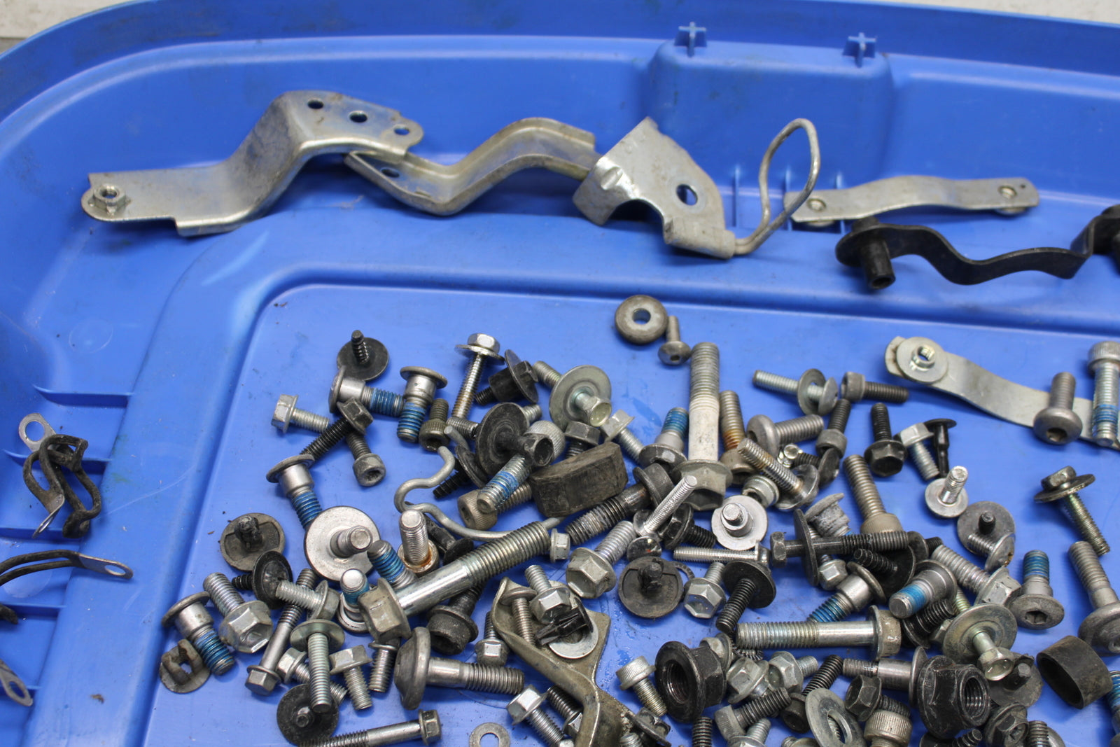 13-16 SUZUKI BANDIT 1250S ABS MOUNTING BOLTS HARDWARE MOTOR SCREWS BB134