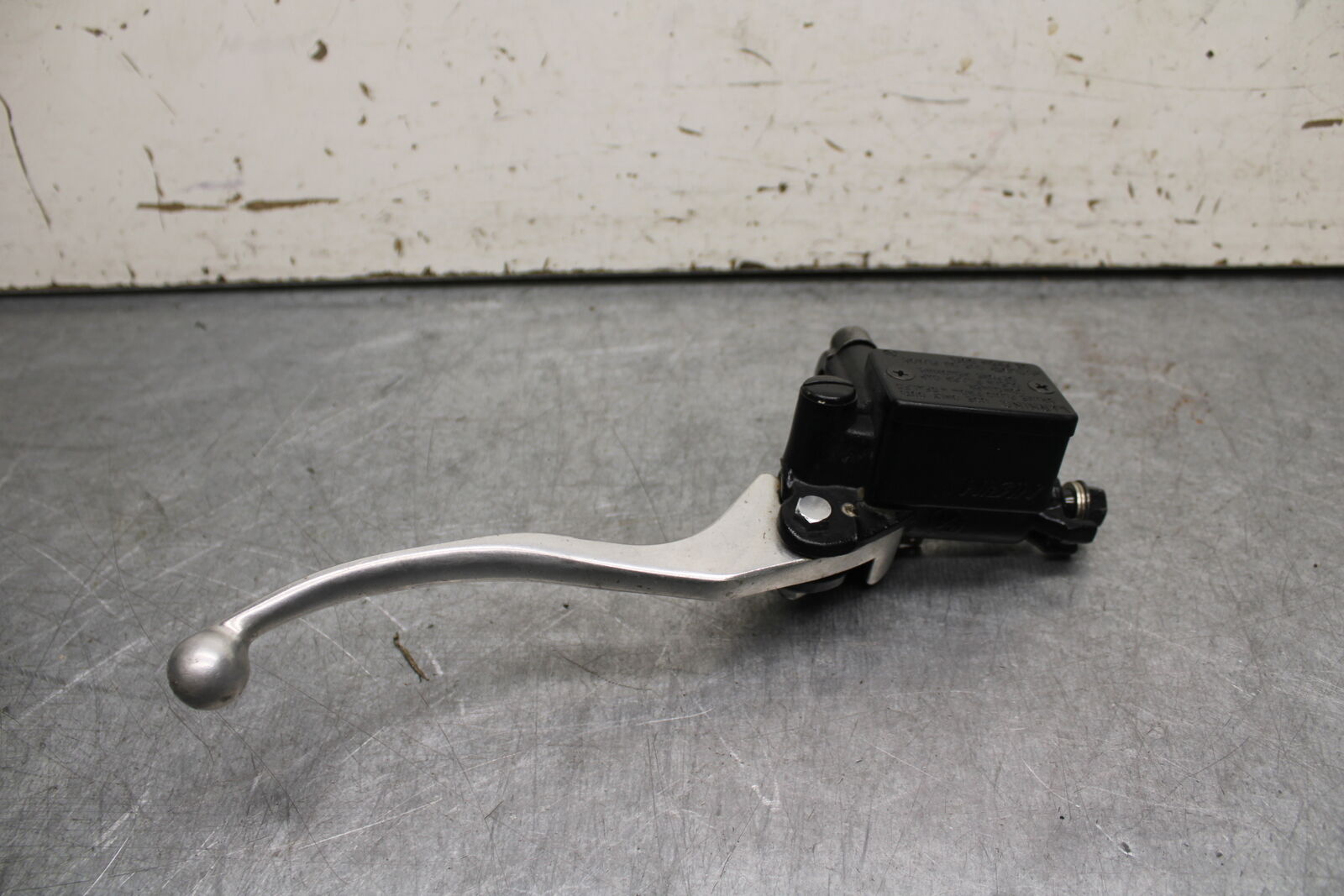 13-15 HONDA CBR500R FRONT BRAKE MASTER CYLINDER w/ LEVER 45510-MGZ-305 BB315