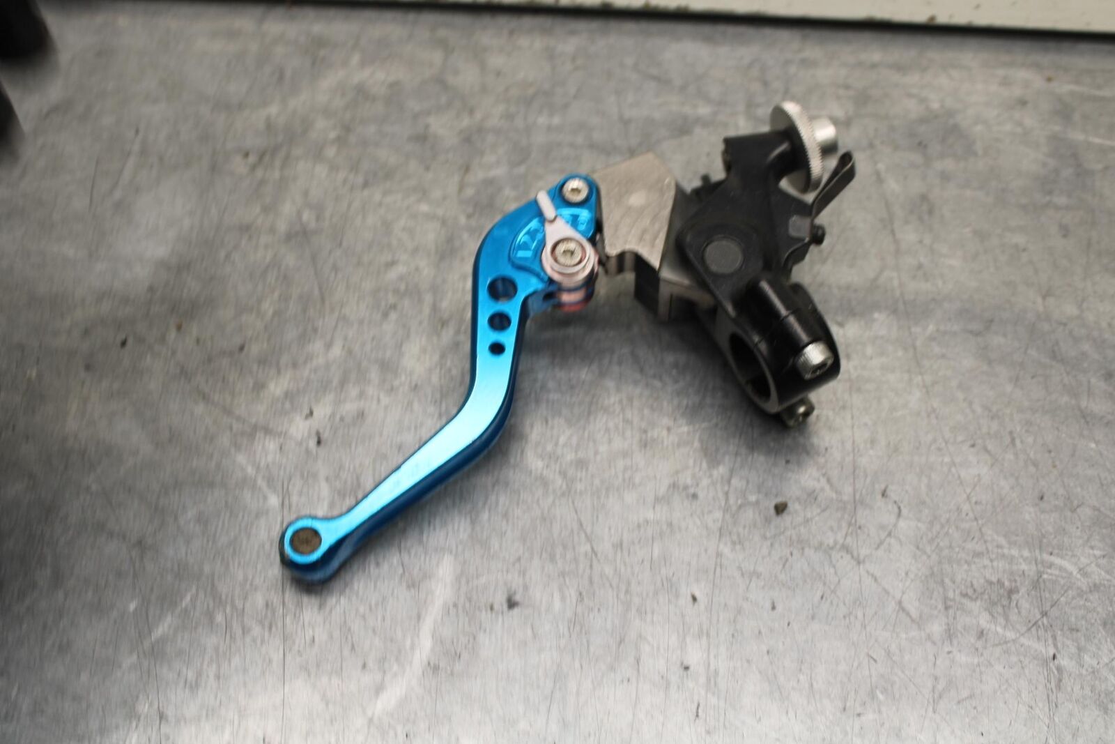 09-12 KAWASAKI NINJA ZX6R CLUTCH PERCH MOUNT WITH LEVER  BB617