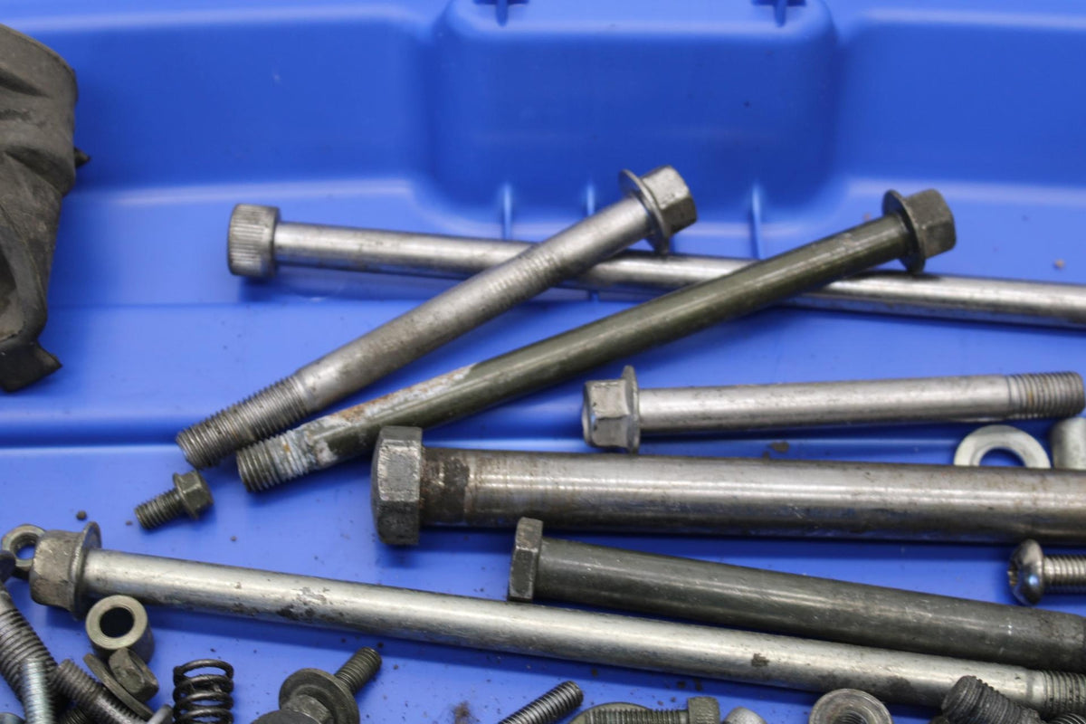 07-08 YAMAHA V STAR 1100 ENGINE MOUNTING BOLTS HARDWARE MOTOR SCREWS BB71