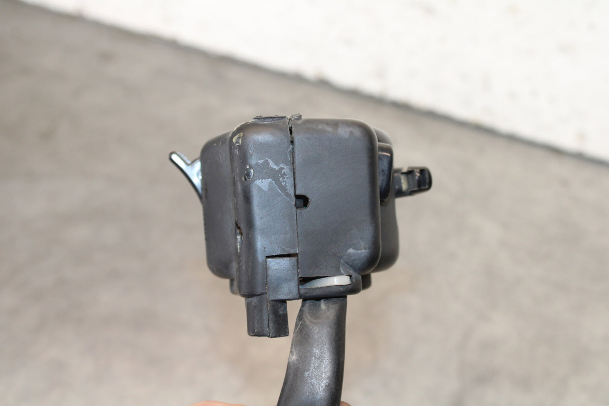 01-06 TRIUMPH TIGER 955I LEFT CLIP ON HANDLE HORN SIGNALS SWITCH BB693