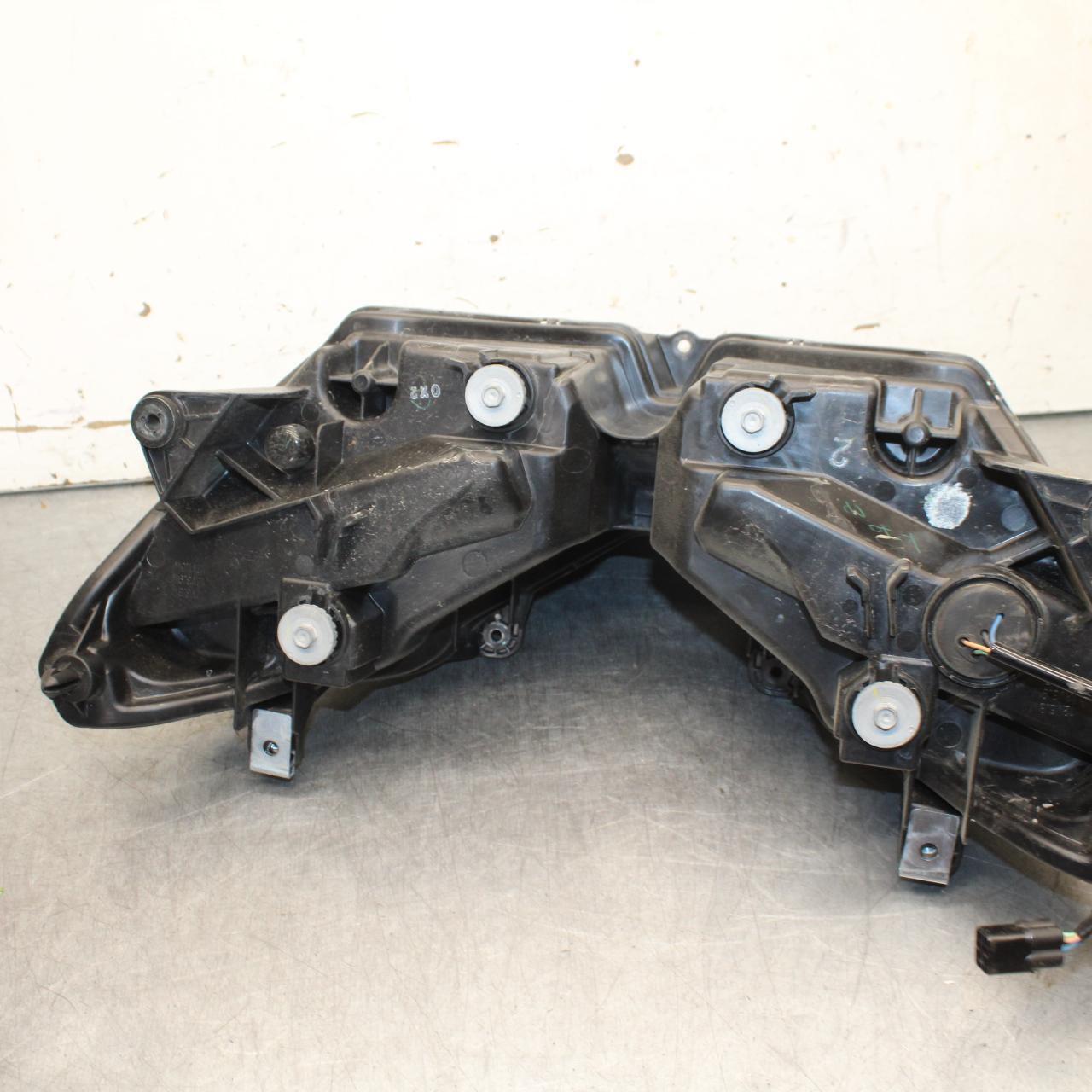 21 KAWASAKI NINJA ZX6R FRONT HEADLIGHT HEAD LIGHT LAMP 23004-0420 BB647